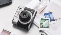 Renk Efekti Düğmesi ve Manuel Vinyet Düğmesiyle Sanatsal Yaratıcılığı Gösteren instax mini 99™ Satışa Çıktı