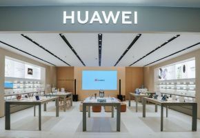 HUAWEI’nin Yeni Mağazasında Büyük Açılışa Özel Sürpriz Hediyeler