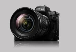 O Bir Amiral NikonZ8