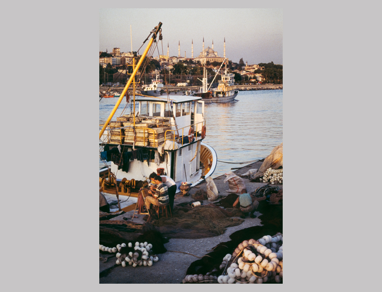 Ara Güler Arşivinden ‘Kıyının Hafızası’ Sergisi Galataport İstanbul Paket Postanesi’nde 
