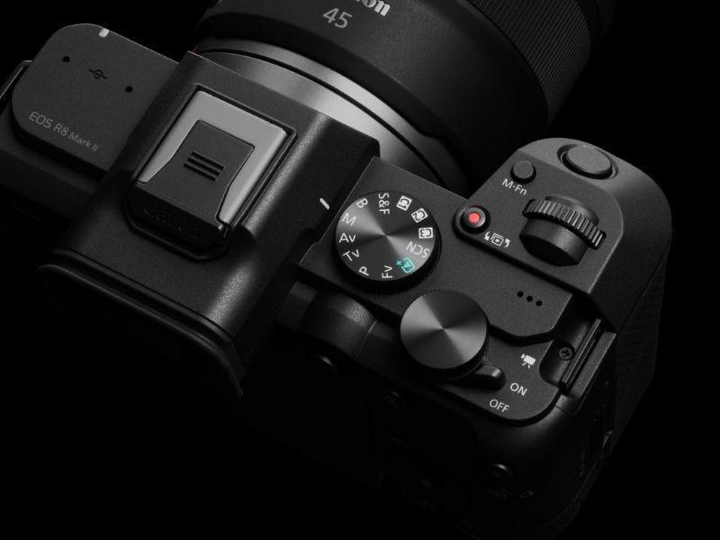 canonr8mark2 1