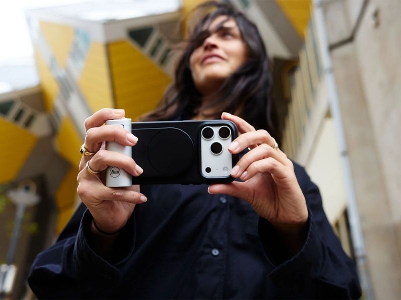 leica iphone