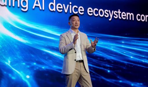 honor alpha plan mwc