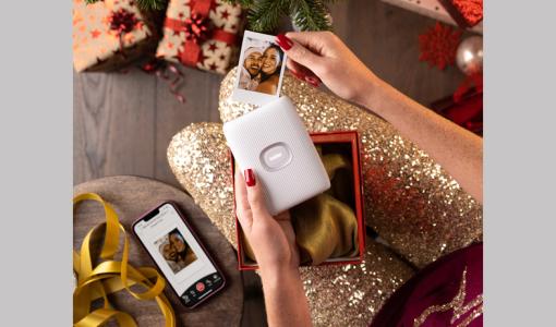 Yılbaşında Hediye Alternatifleri Fujifilm instax‘ta